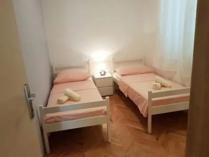 Apartment Vice mali