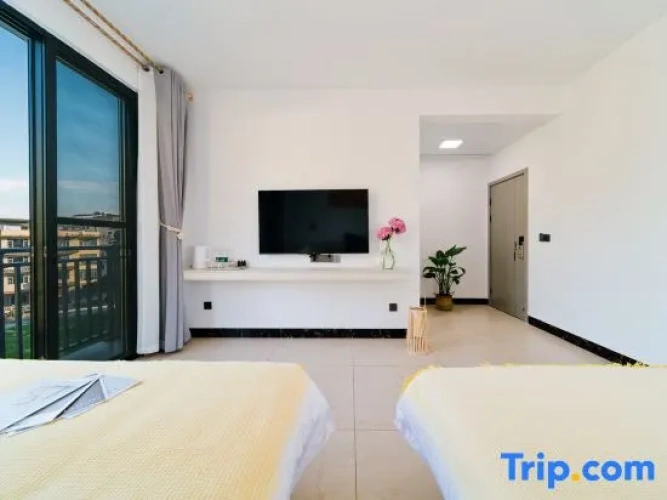 Standard Twin room with balcony