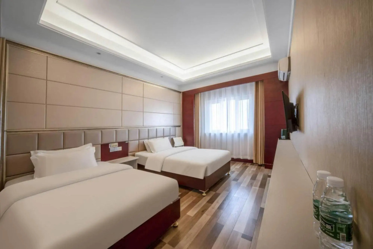 Ayile Holiday Hotel