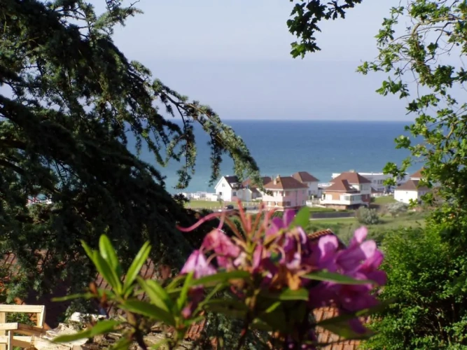 3 Bedrooms Apartment with sea view