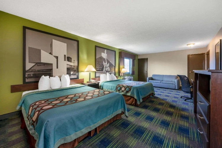 Standard Quadruple room