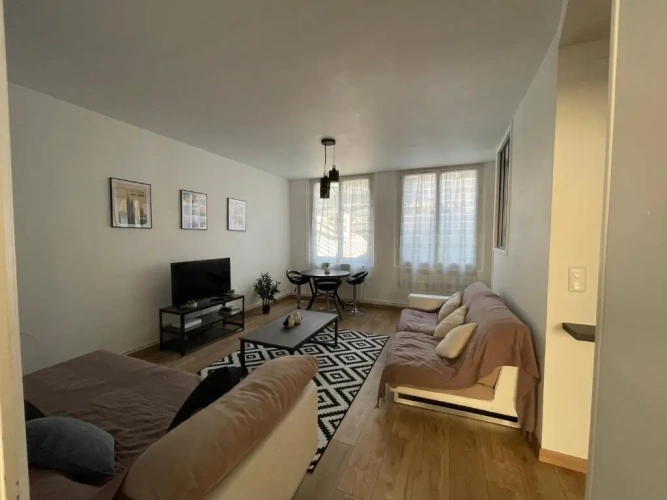 3 Bedrooms Double Apartment