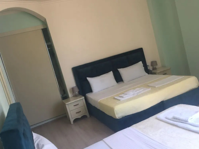 Lukas Hotel