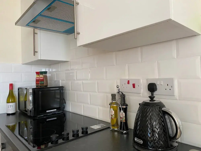 Apartment Sleeps 4, Free Parking, Pets Welcome
