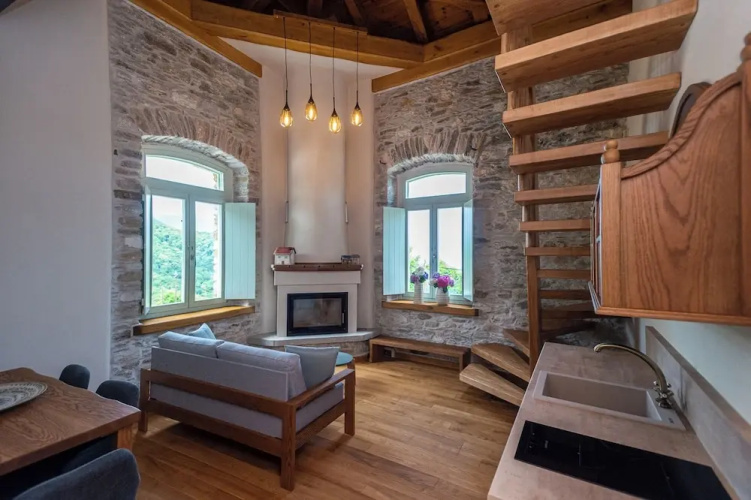 Nostos Country House