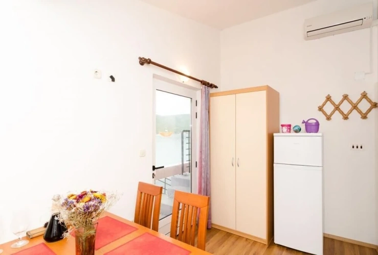 1 Bedroom Apartment with balcony and with sea view
