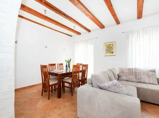 Vila Nira Radonić