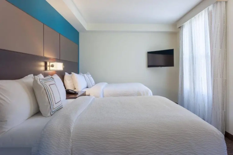 2 Bedrooms Quadruple Suite