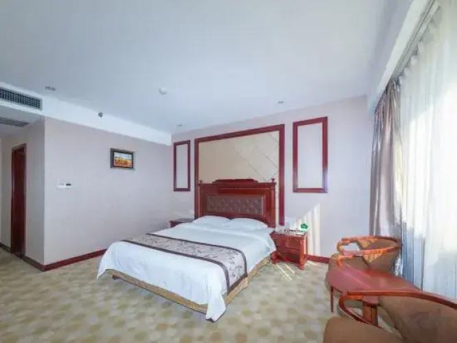 Huaining Hongbo All Seasons Hotel