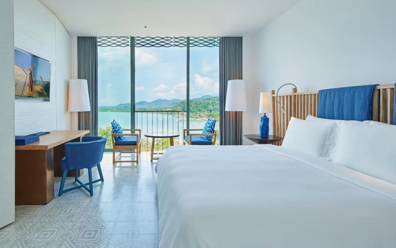 Bay Twin room