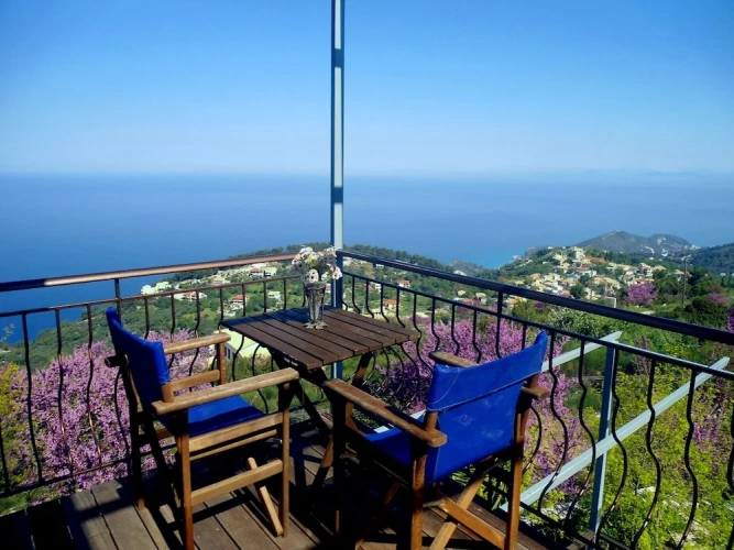 2 Bedrooms Apartment with sea view