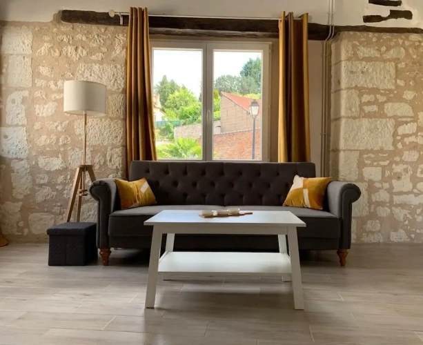 2 Bedrooms Cottage