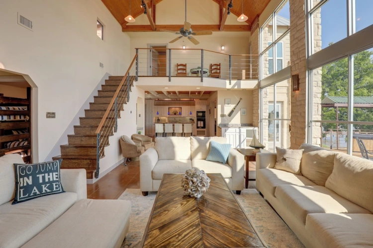 5 Bedrooms Cottage with balcony