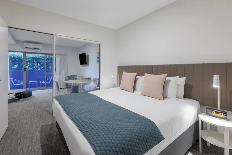 1 Bedroom Apartment with balcony