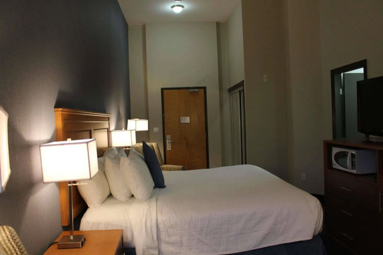Best Western Plus Uptown Hotel