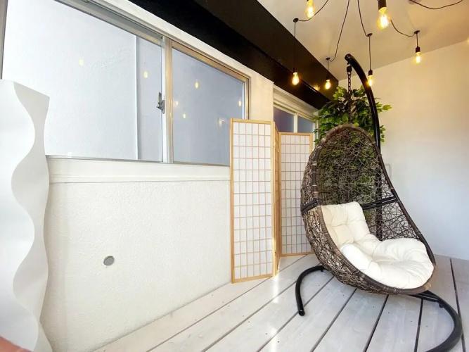 Chatan Tall House