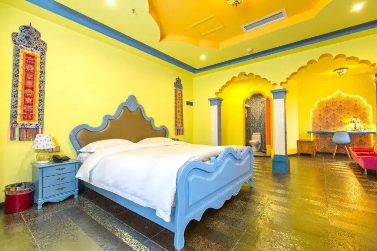 Dream Color Hotel