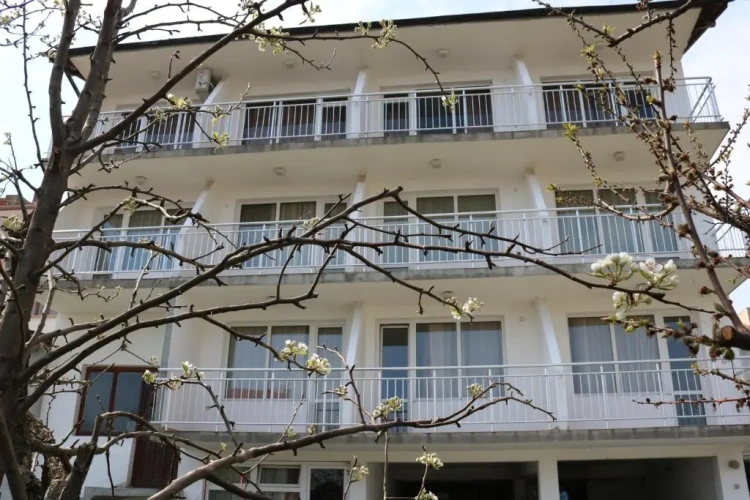 2 Bedrooms Apartment with balcony