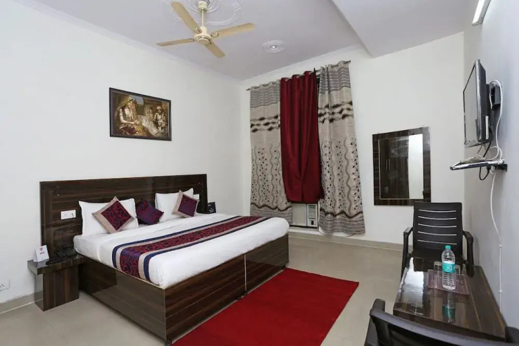 Celeste Inn By OYO Rooms