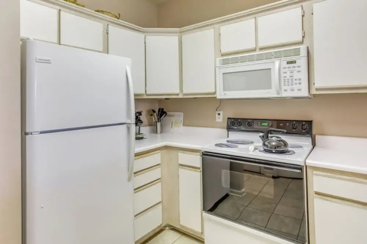 Golf Getaway w/ Pool Access in Myrtle Beach!