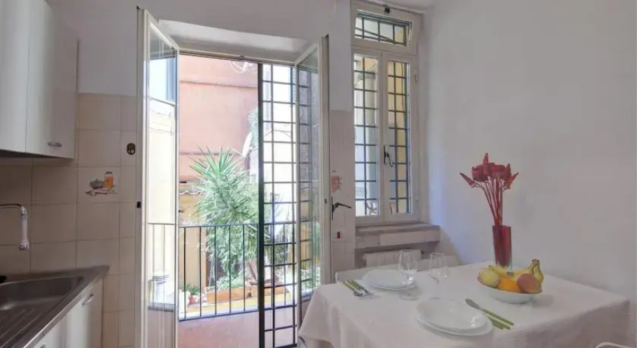 Borgo Pio Halldis Apartments