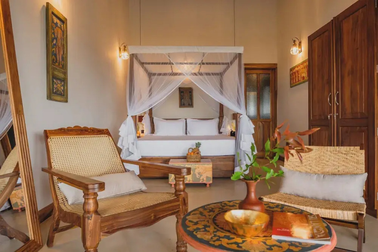 Villa Monkey House