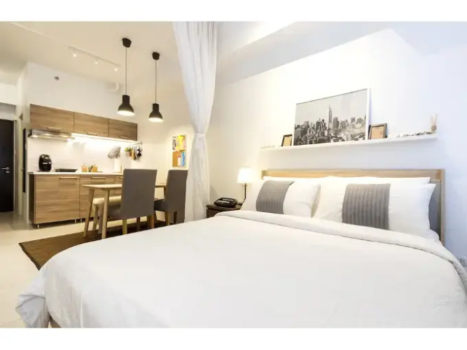 Luxury Scandinavian Studio @ The Pearl Place