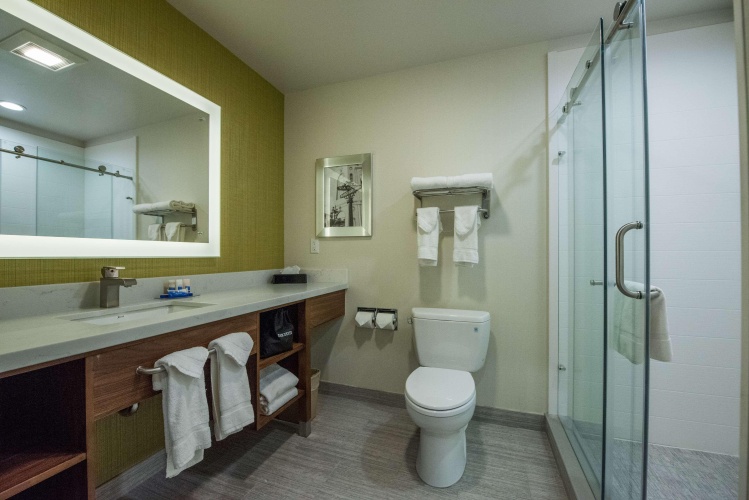 Best Western Plus Gardena Inn & Suites photo 9