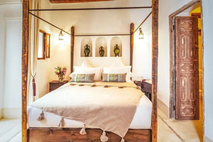 Marrakesh Villa Sleeps 14 with Pool