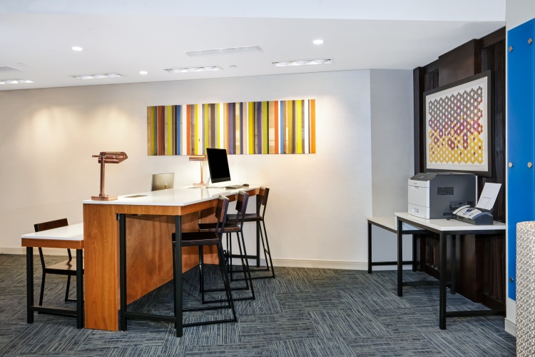Holiday Inn Express & Suites Chicago North Shore - Niles photo 6