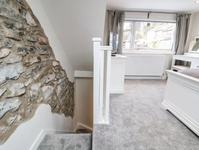 4 Railway Terrace