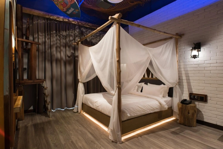 Guest rooms