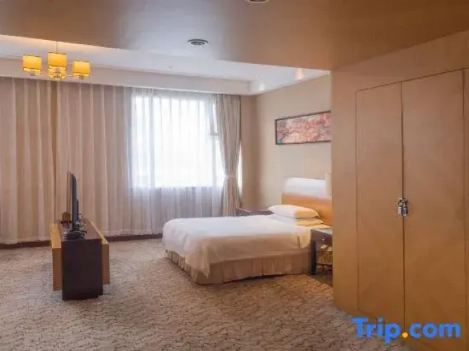 2 Bedrooms Family Suite with city view