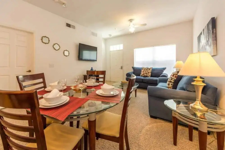 4601 YR - Seven Dwarfs - Amazing 3 Bed