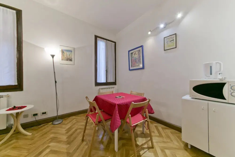 Rialto Comfort House