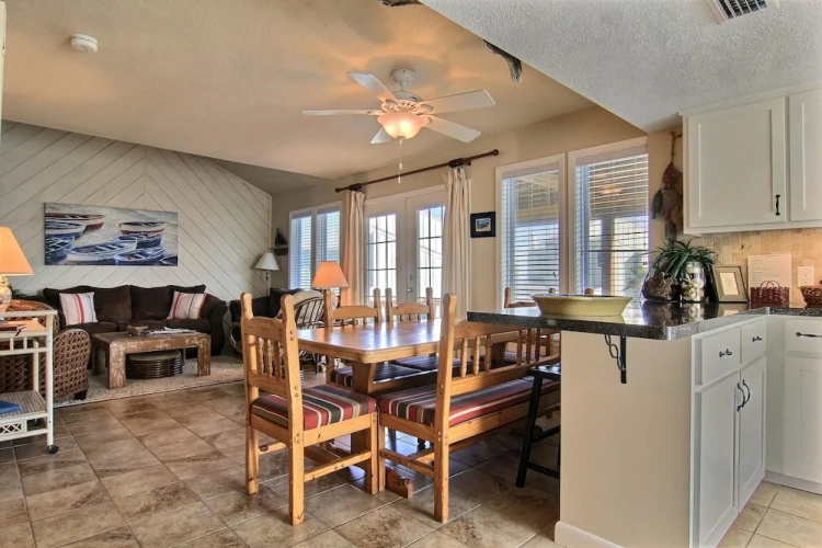 3 Bedrooms Cottage