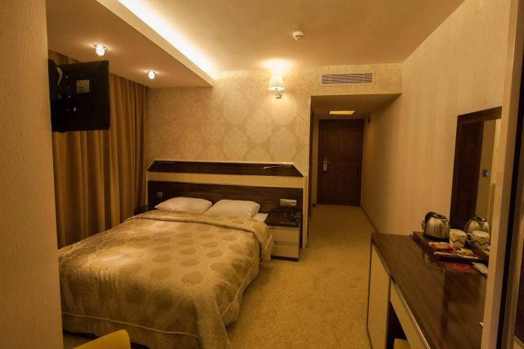 Armin Hotel