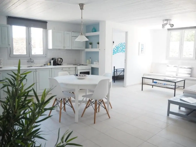 2 Bedrooms Villa