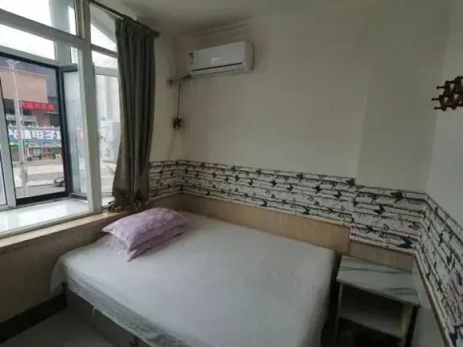 Yilong Hotel