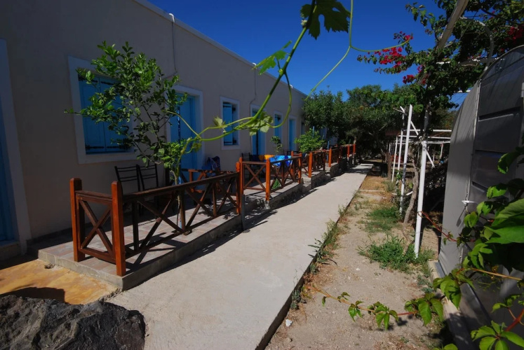 Santorini Camping Rooms