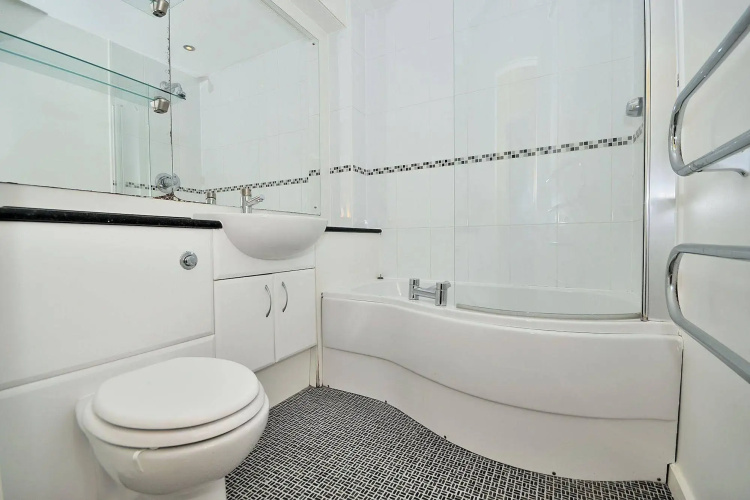 Racecourse Serviced Apartments