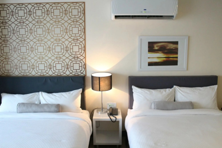 CSuites at Two Central Residences