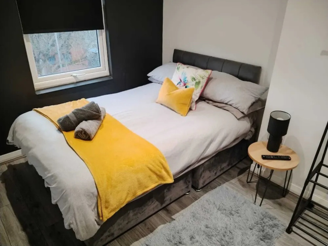 Immaculate 4-bed Apartment in Liverpool