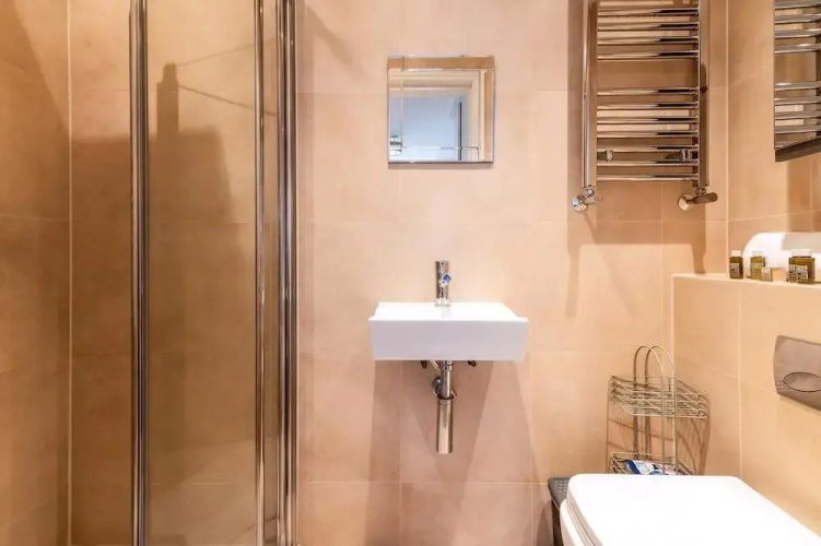 Gorgeous Kentish Town Flat