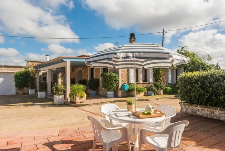 2 Bedrooms Cottage