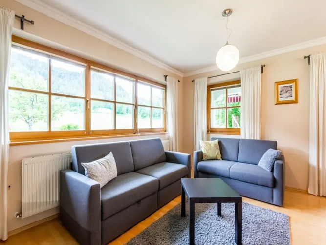 Cosy Apartment With Tiled Stove