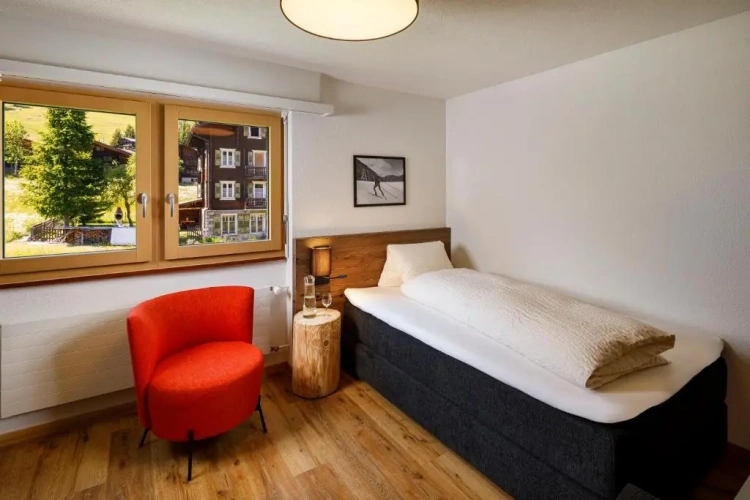 Standard Triple room