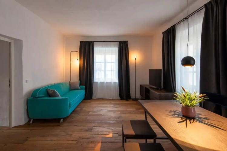 Suite with city view
