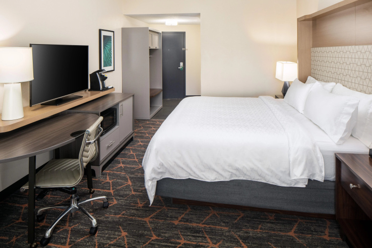 Holiday Inn Cheshire - Southington by IHG