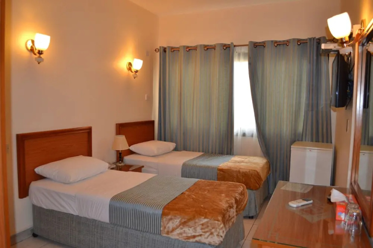 Tara Hotel